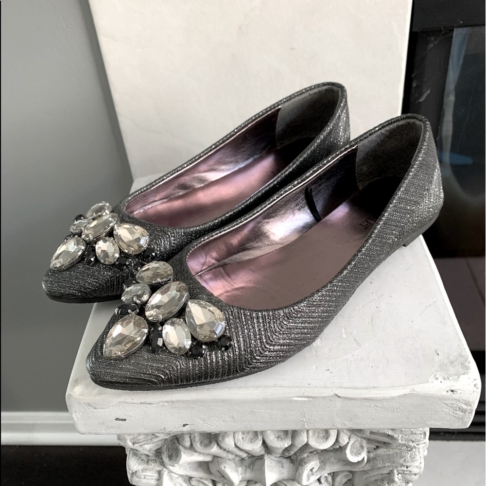 NWOT Olivia Miller embellished ballet flats. Sz.9. - Picture 3 of 5